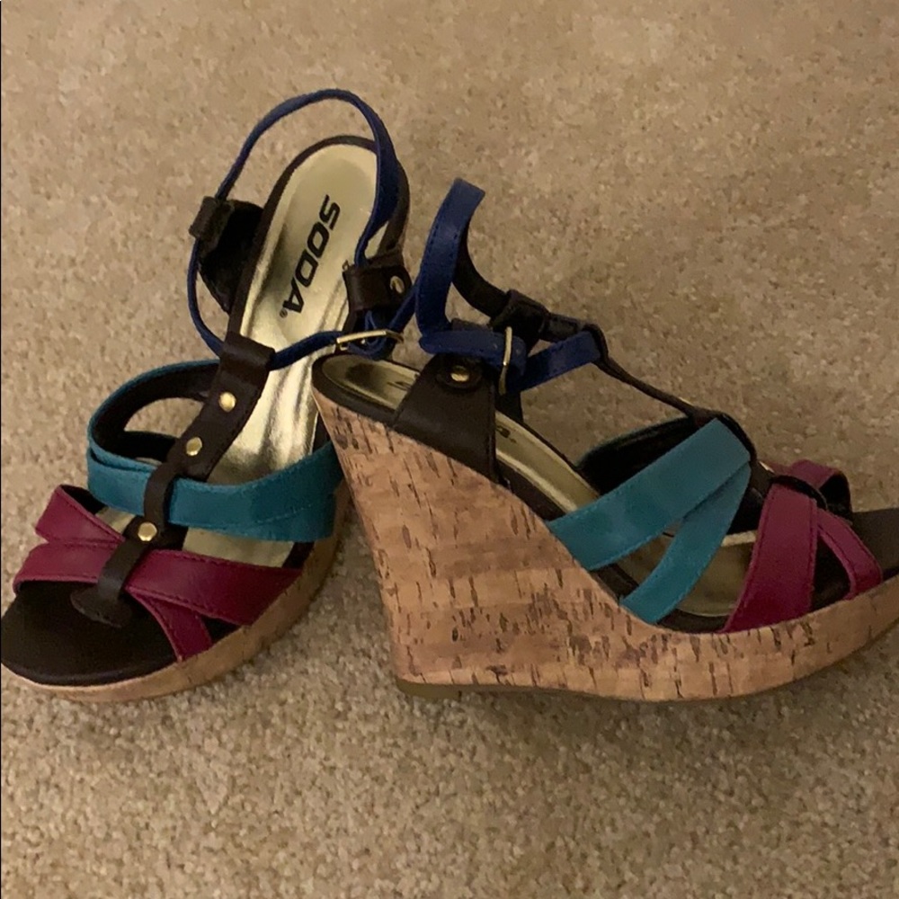 Color strap platforms - Picture 2 of 3